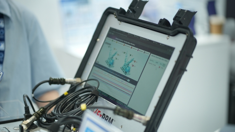 Predictive maintenance system with tablet interface and sensor cables